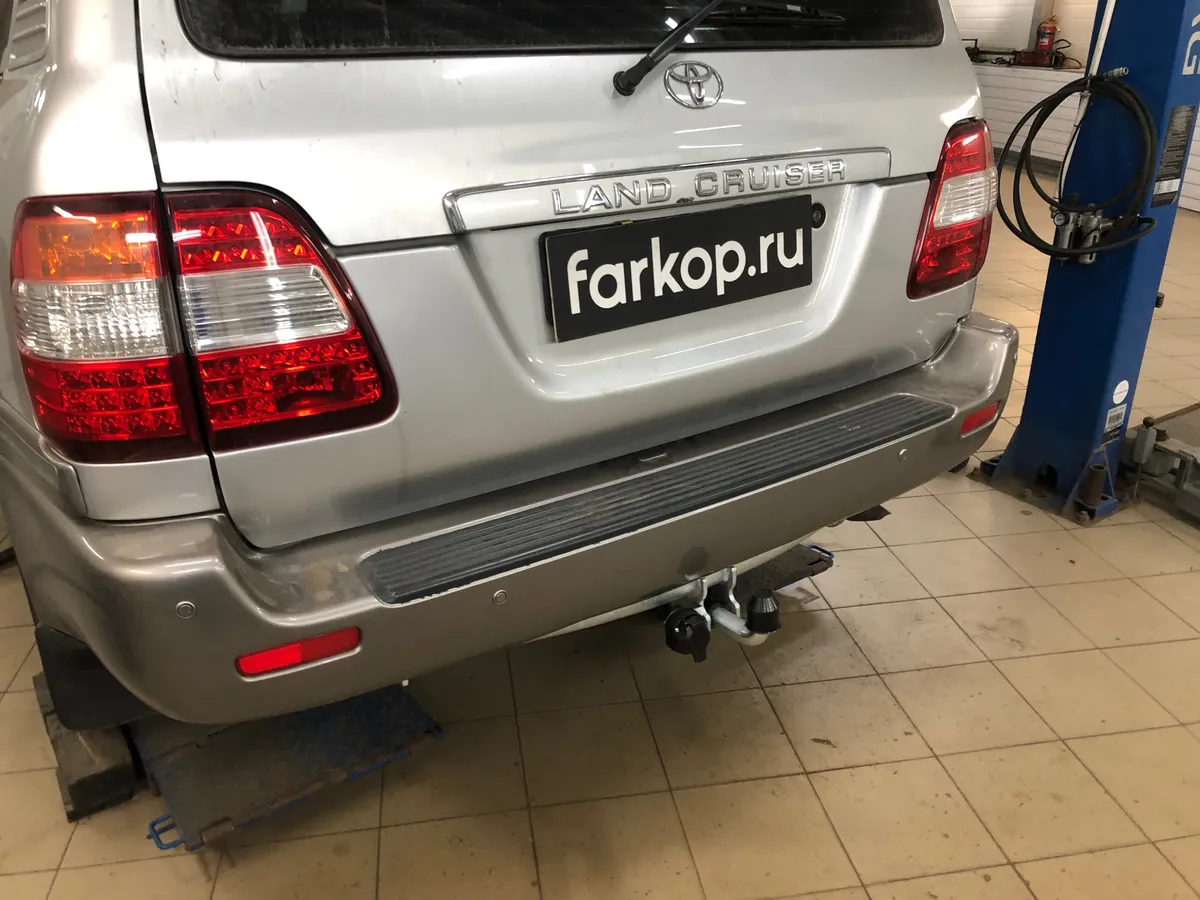 Фаркоп Galia для Toyota Land Cruiser J100 VX 1998-2008 T050A в Саратов Фаркоп Galia для Toyota Land Cruiser J100 VX 1998-2008 T050A в Саратов