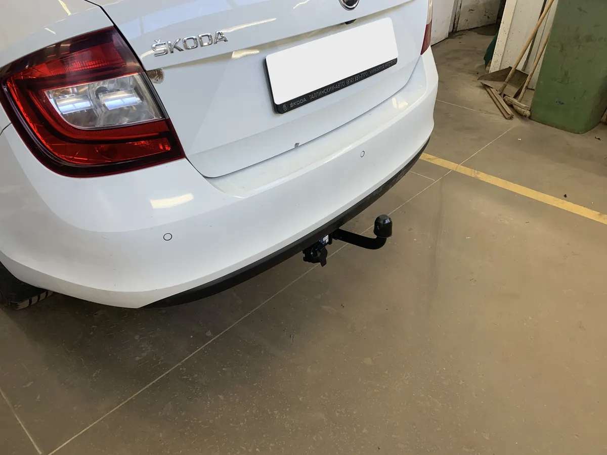 Фаркоп Berg для Skoda Rapid 2014-2020 F.5112.001 в Саратов Фаркоп Berg для Skoda Rapid 2014-2020 F.5112.001 в Саратов