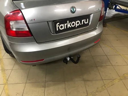 Фаркоп Лидер Плюс для Skoda Octavia 2008-2013 (только лифтбек) S106-A в Саратов