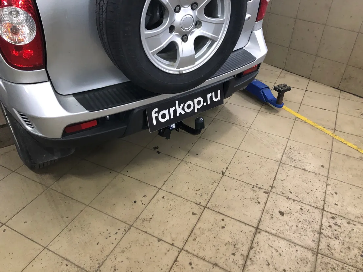 Фаркоп Berg для Chevrolet Niva 2002-2020 F.6016.003 в Саратов Фаркоп Berg для Chevrolet Niva 2002-2020 F.6016.003 в Саратов