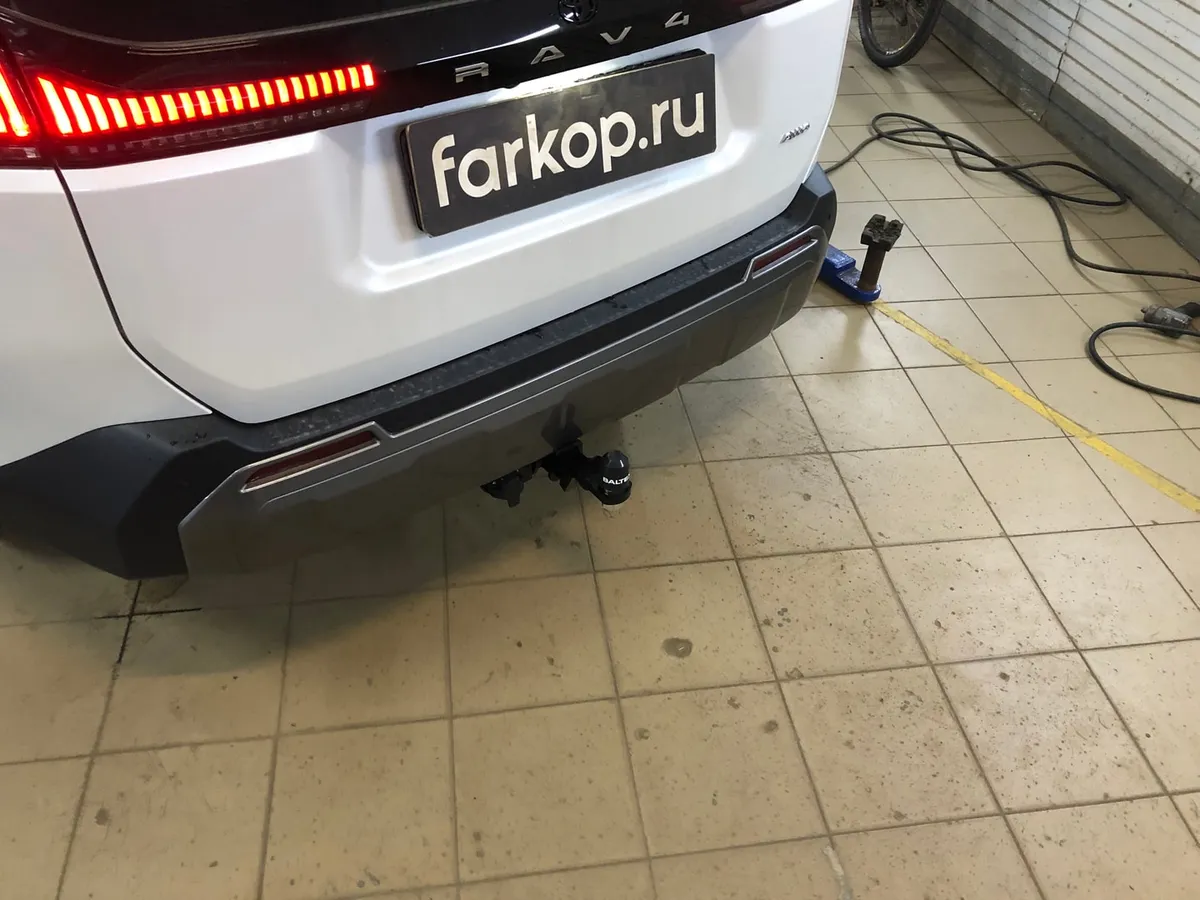 Фаркоп TowRus для Toyota RAV4 2025- 229420 в Саратов